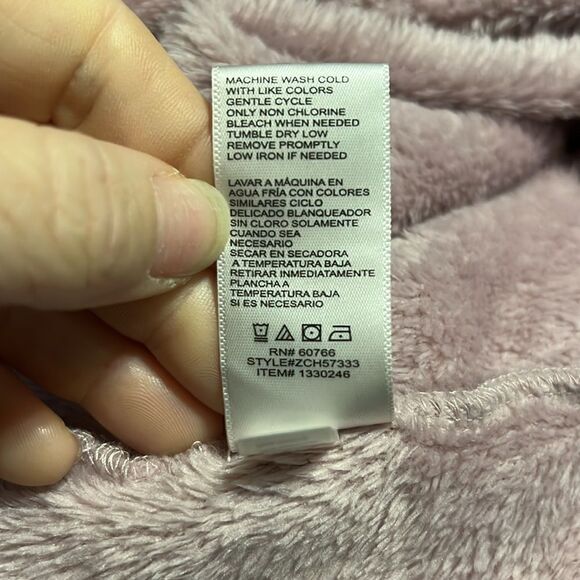 Carole Hochman Robe   - Picture 9 of 10